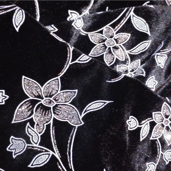 🆕🤵🏽Elementz 2 Piece Black Velour Pants Set With Silver Flowers - Picture 4 of 7